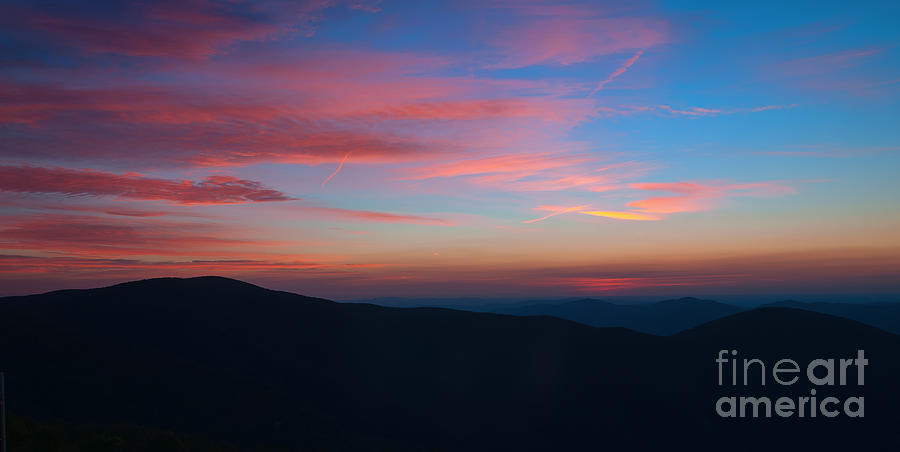 Blue Ridge Mountain Sunrise Photograph by Eddie Yerkish