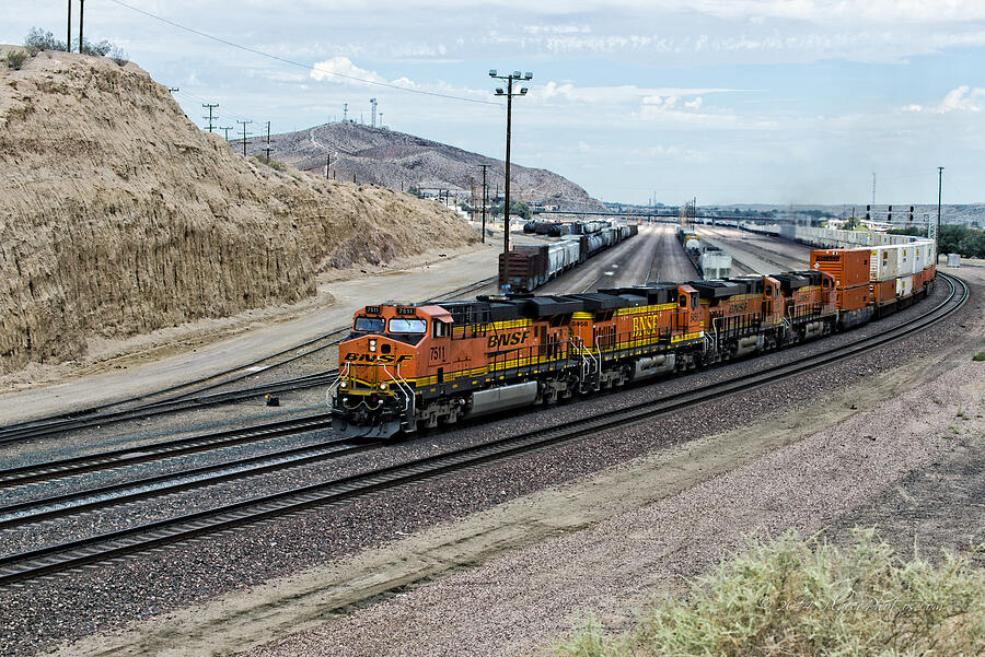 Bnsf Photograph - Bnsf7511 by Jim Thompson Bnsf Photograph - Bnsf7511 by Jim Thompson