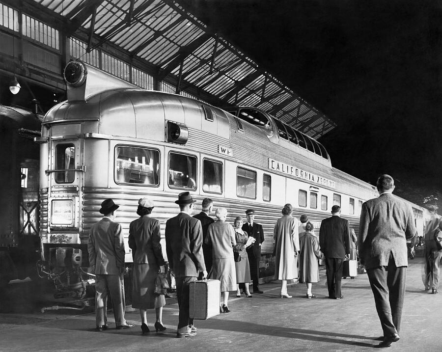 Oakland Photograph - Boarding The California Zephyr by Underwood Archives