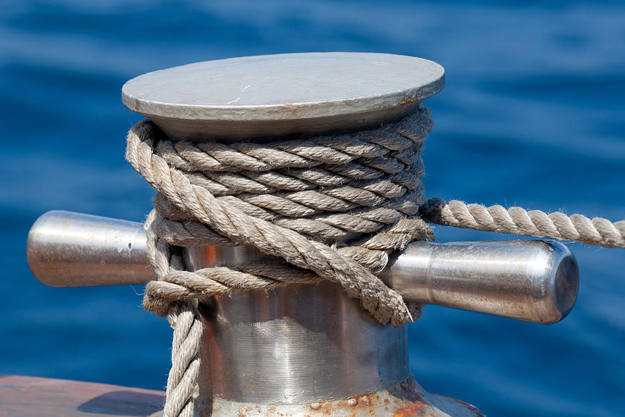 https://images.fineartamerica.com/images-medium-large-5/boat-rope-with-knot-rostislav-ageev.jpg