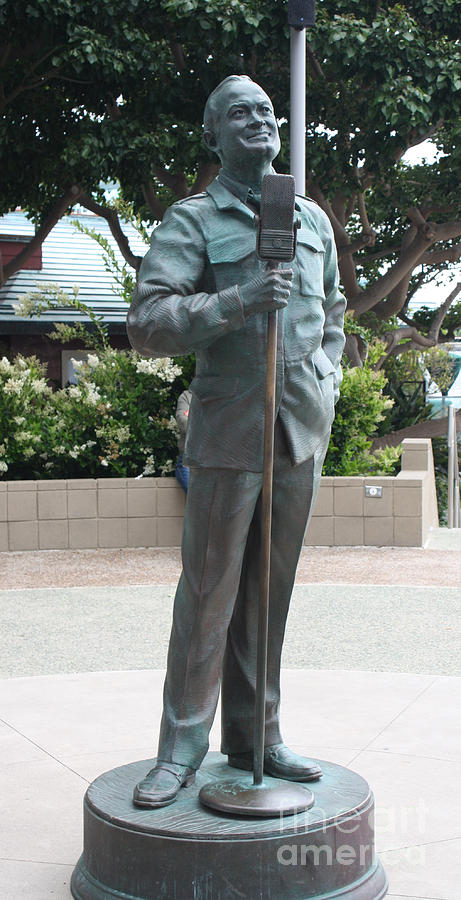 Bob Hope Memorial Statue Photograph by John Telfer