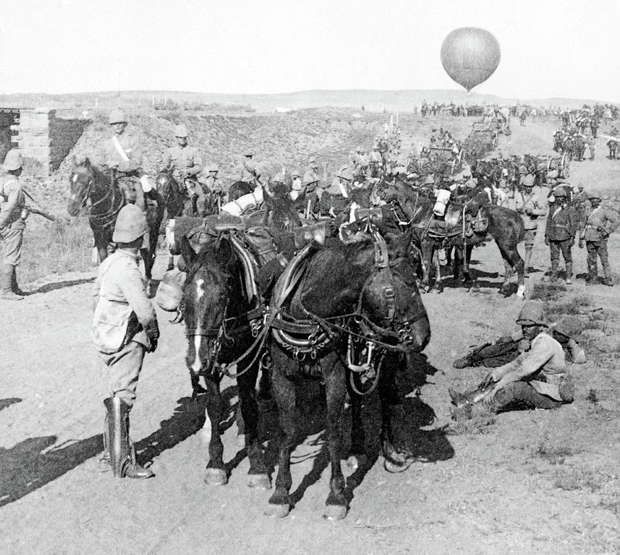 Boer War, British Army And Balloon Photograph by Science Source