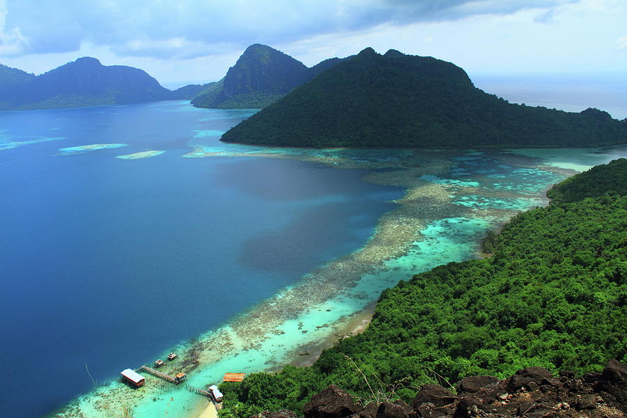 Bohey Dulang Island, Sabah, Malaysia by Azad Azahar Adnan