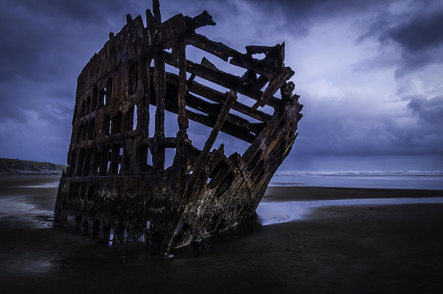 Bones Of The Peter Iredale Photograph by Dutch Ducharme - Pixels