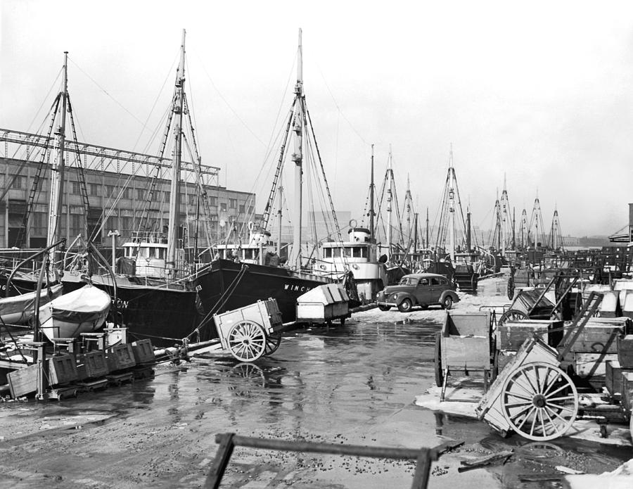 Boston Fishermen On Strike Photograph by Underwood Archives