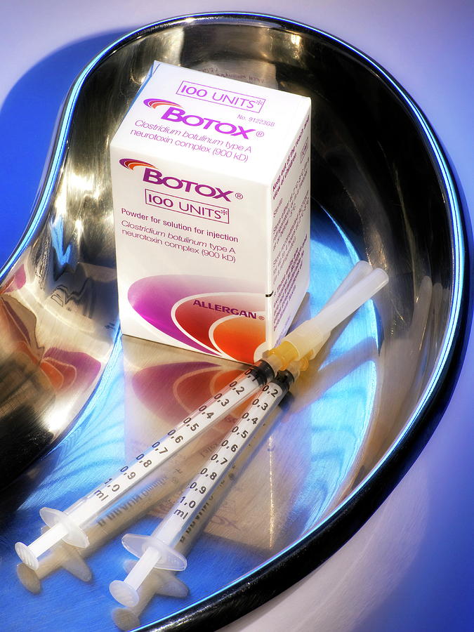 Botox Cosmetic Drug Photograph by Saturn Stills/science Photo Library