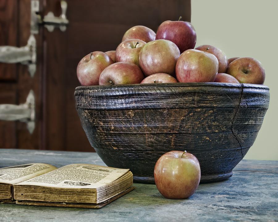 Bowl of Apples Photograph by Nikolyn McDonald