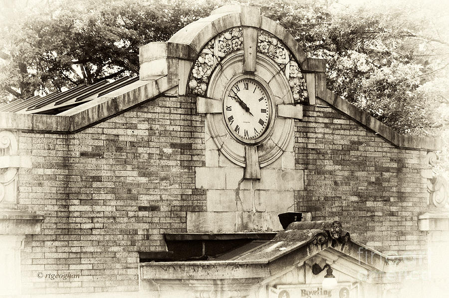 New York City Photograph - Bowling Green Station Clock NYC by Regina Geoghan