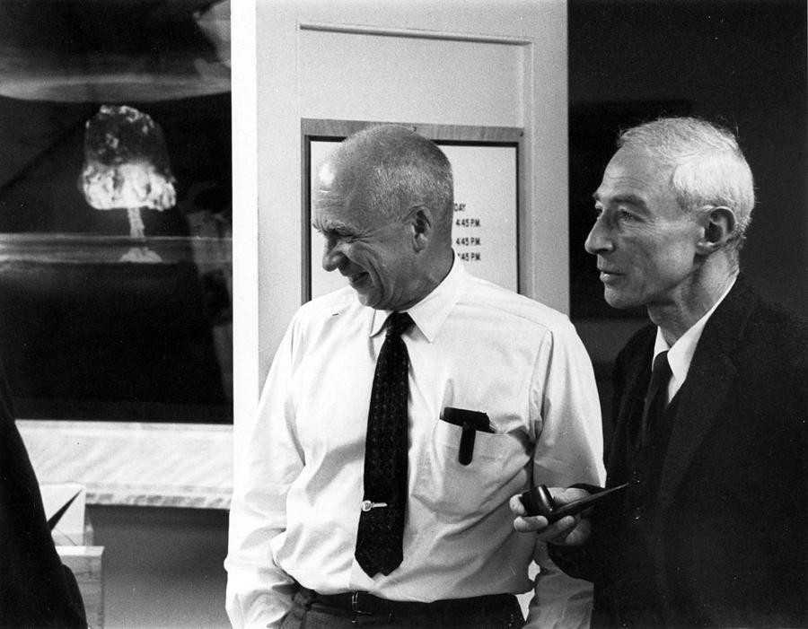 Bradbury And Oppenheimer, 1964 Photograph by Science Source