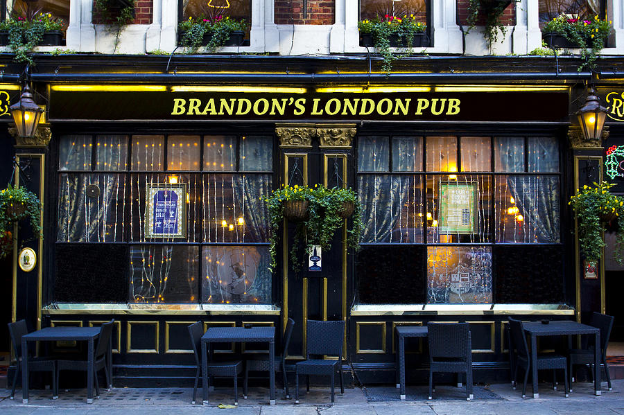 Brandons London Pub Photograph by David Pyatt