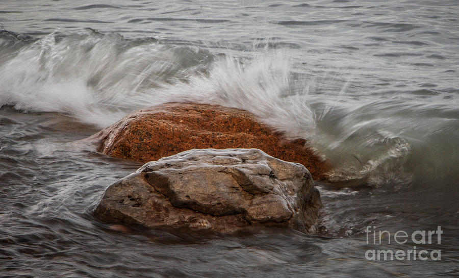 Nature Photograph - Breaking Waves by Grace Grogan