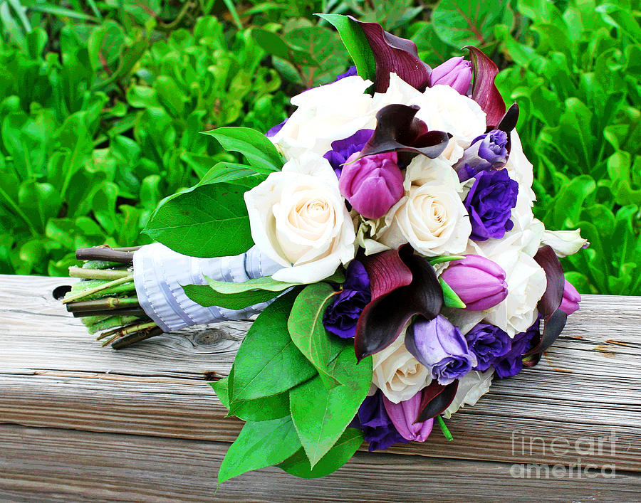 Bridal Bouquet Photograph by Larry Oskin
