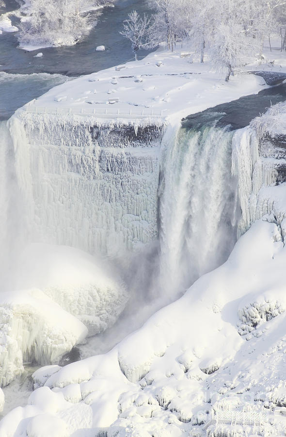 Bridal Veil Falls in Niagara Photograph by Charline Xia