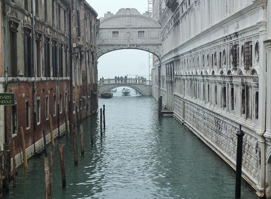 Bridge of Sighs in Venice Italy Photograph by Jan Moore