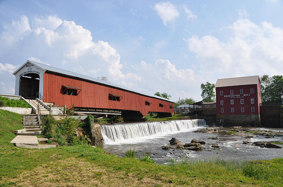 Bridgeton Covered Bridge Photograph by Pamela Schreckengost | Fine Art ...