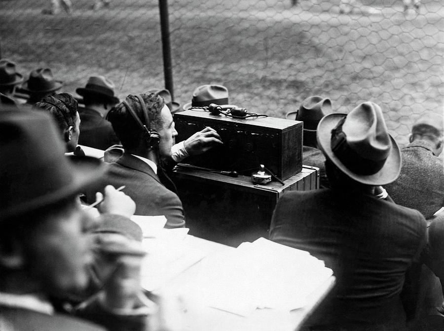 Broadcasting 1923 World Series Photograph by Underwood Archives