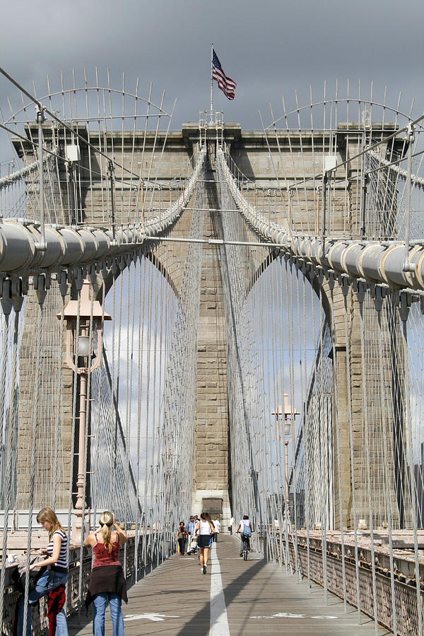 Brooklyn Bridge Photograph by Sue Leonard