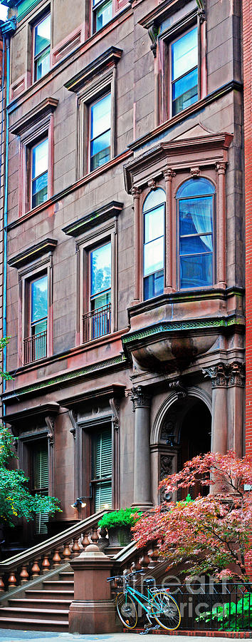 Brooklyn Heights - NYC - Classic Building and Bike Photograph by Carlos Alkmin