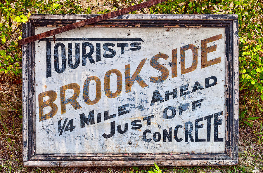 Brookside Sign Photograph by Les Palenik