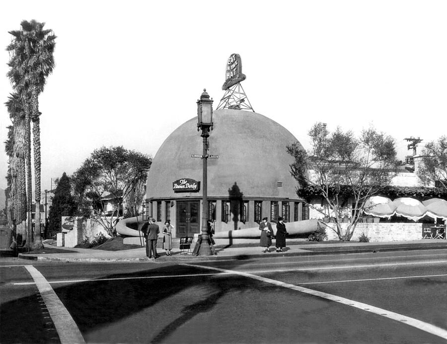 1920's Photograph - Brown Derby Restaurant by Underwood Archives 1920's Photograph - Brown Derby Restaurant by Underwood Archives