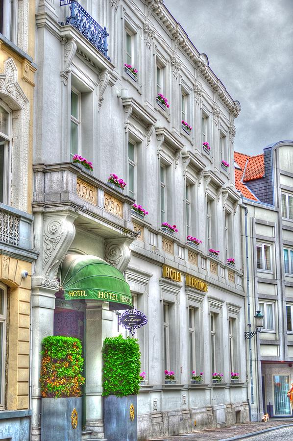 Brugge Hotel Photograph