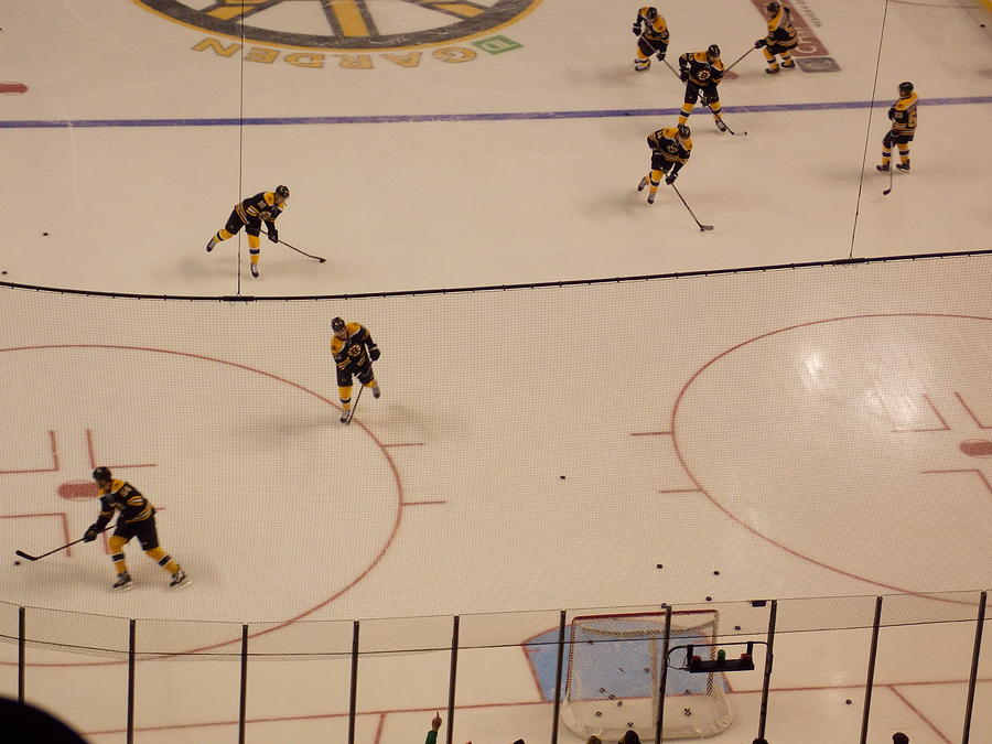 Bruins Pregame Warmup Photograph by Catherine Gagne