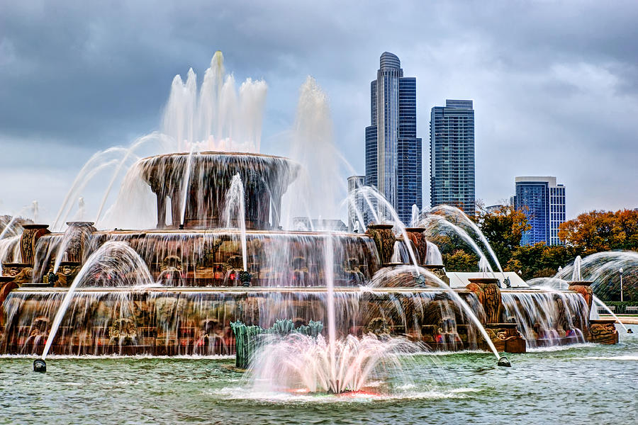 Chicago Photograph - Buckingham Fountain #1 by Nikolyn McDonald