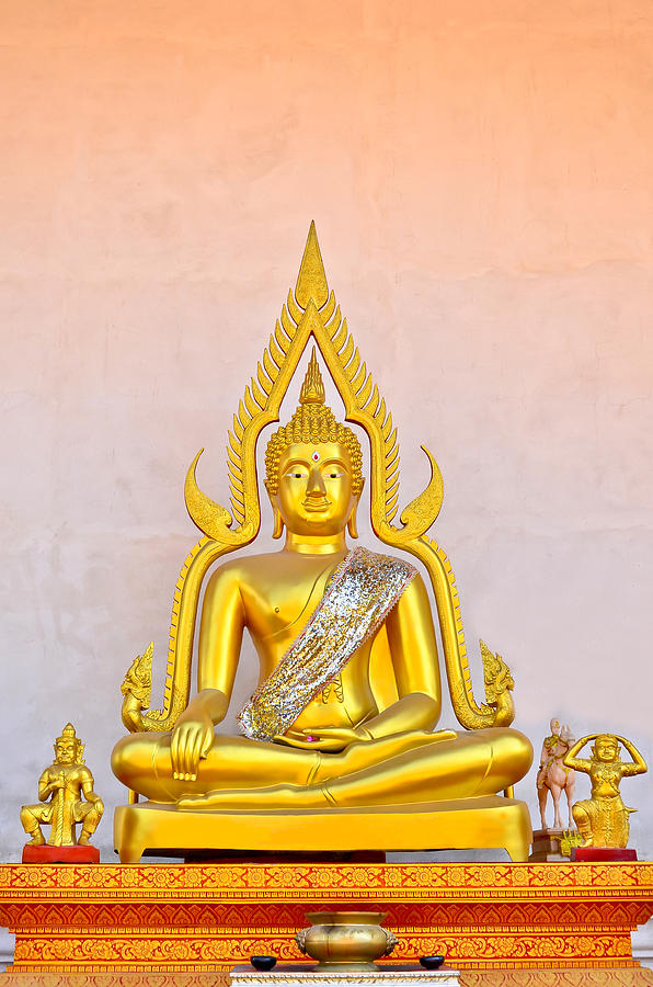 Buddha Sculpture - Buddha Statue by Keerati Preechanugoon