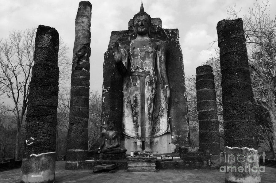 Buddha Wat Sri Chum Thailand 2 Photograph by Bob Christopher
