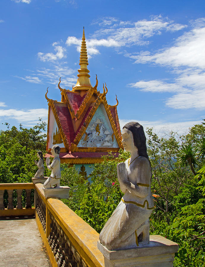 Buddhist temple at Phnom Sampeu Photograph by David Freuthal