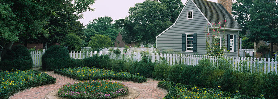 Summer Photograph - Building In A Garden, Williamsburg by Panoramic Images