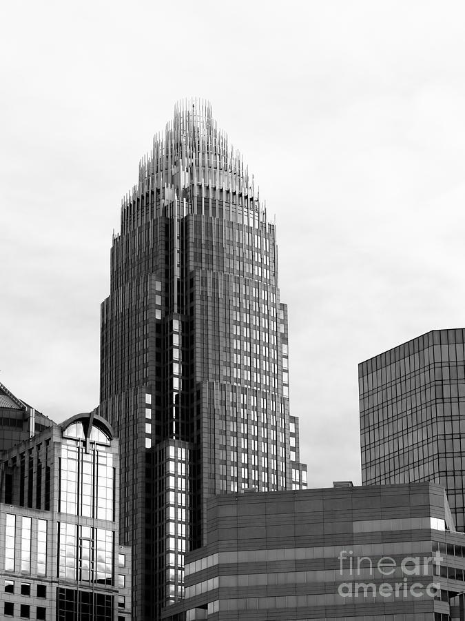 Bank Of America Corporate Center Photograph - Building With A Crown by Robert Yaeger Bank Of America Corporate Center Photograph - Building With A Crown by Robert Yaeger