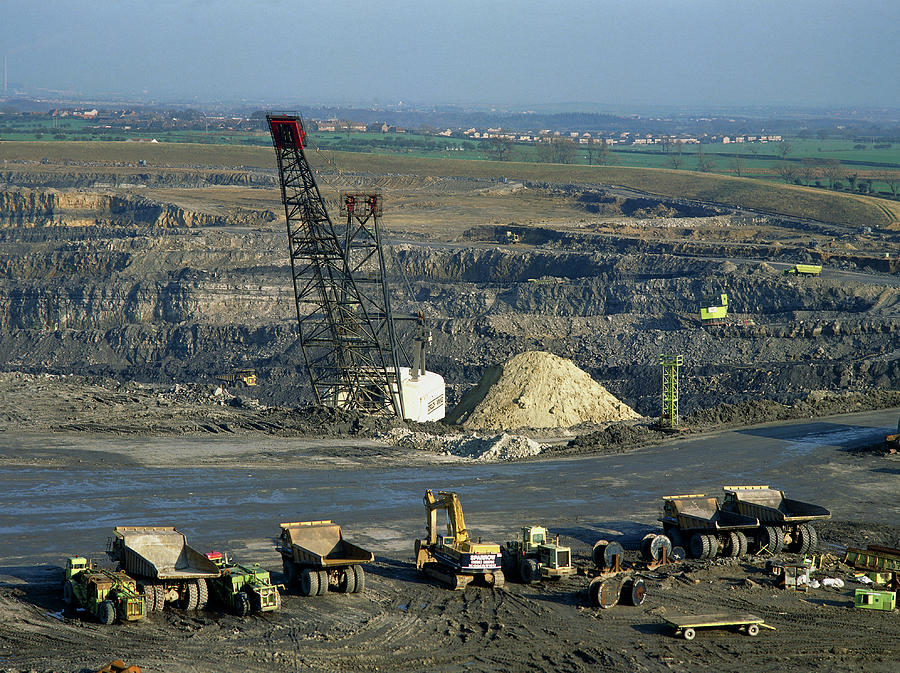 Butterwell Opencast Coal Mine Photograph by Simon Fraser/science Photo ...