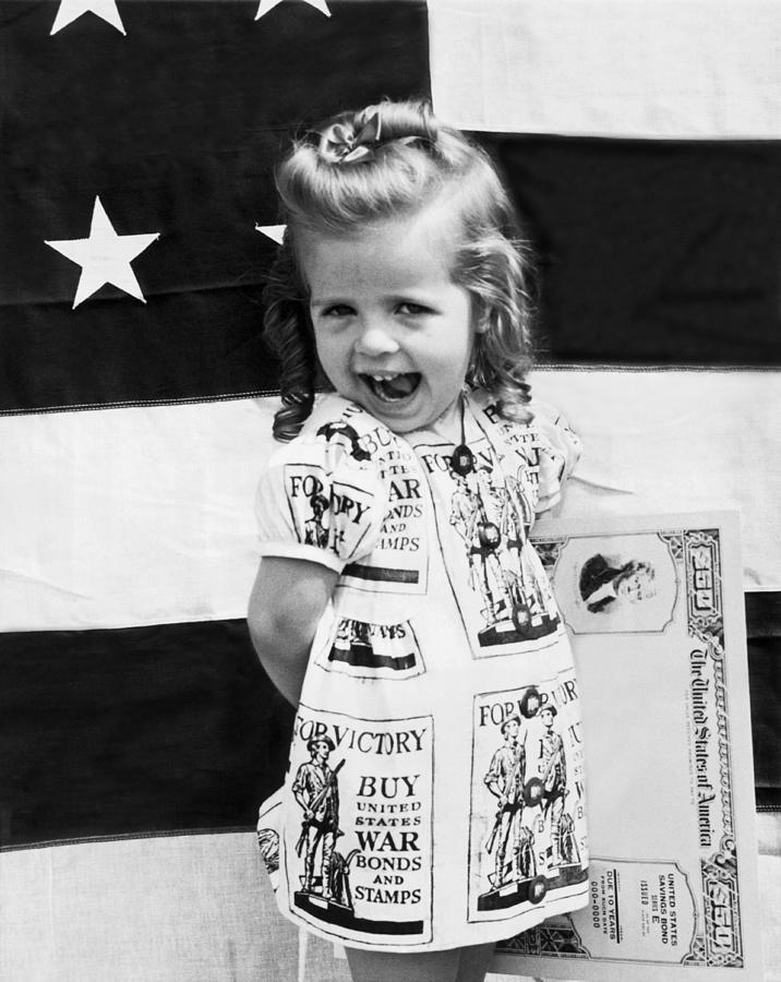 Chicago Photograph - Buy WWII War Bonds Girl by Underwood Archives