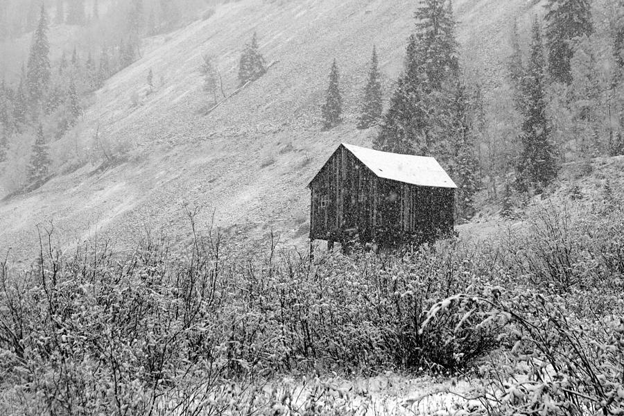 Cabin in the Snow Photograph by Daniel Woodrum