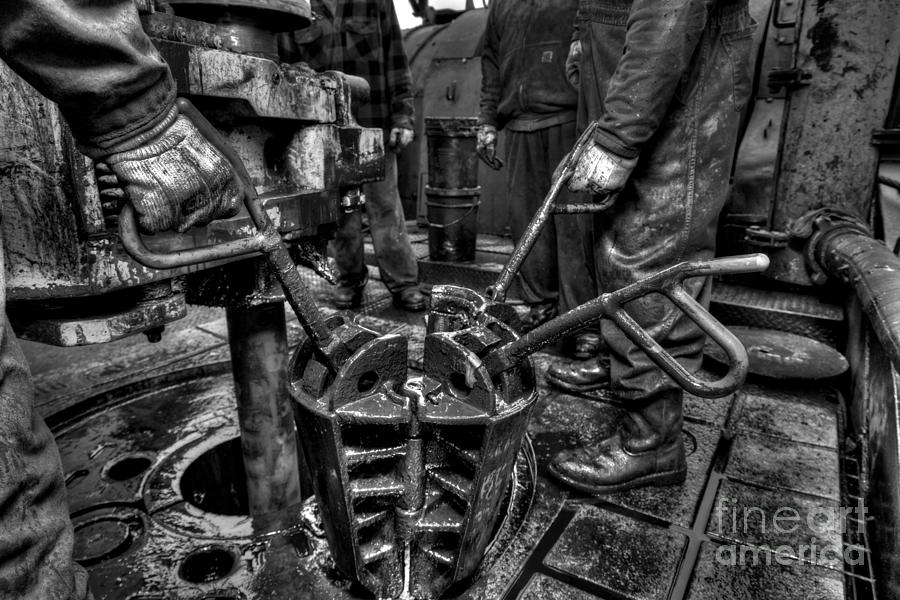 Oil Rig Photograph - Cac001bw-19 by Cooper Ross