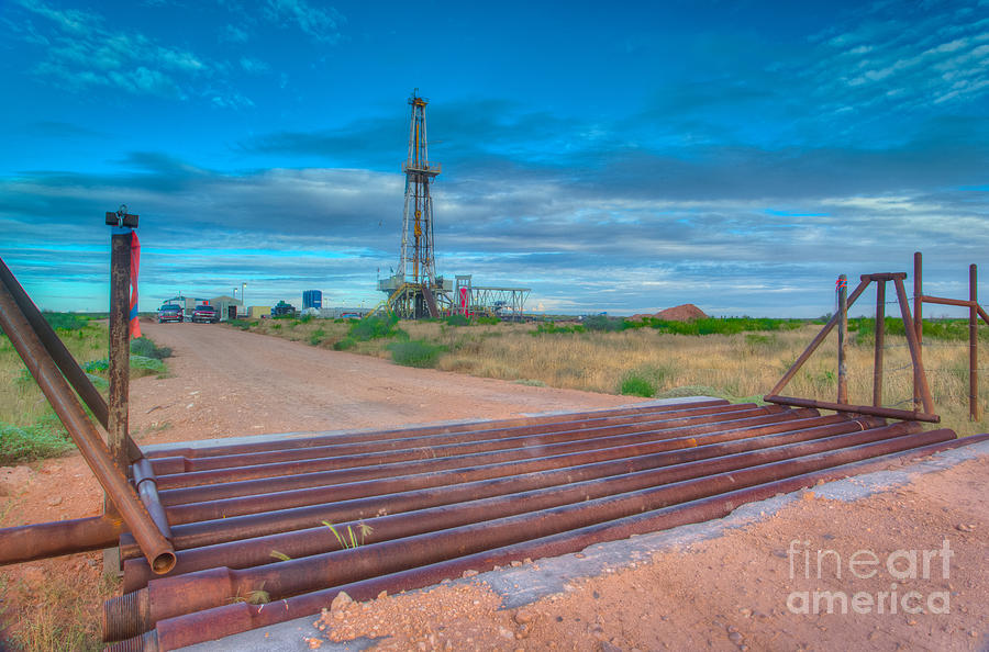 Oil Rig Photograph - Cac008-4r124 by Cooper Ross