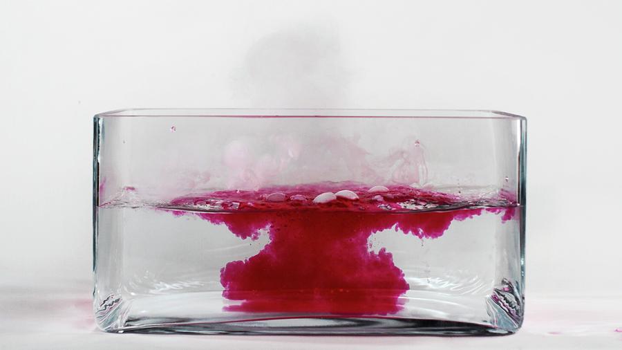 Caesium Photograph - Caesium Reacting With Water (4 Of 5) by Science Photo Library