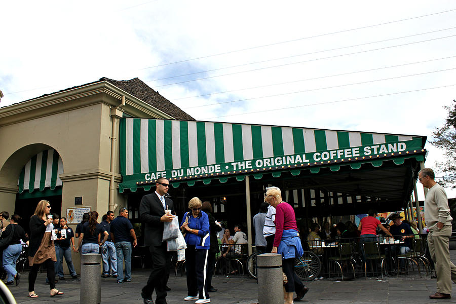 Cafe Du Monde NOLA Photograph by Tammy Vincent | Fine Art America