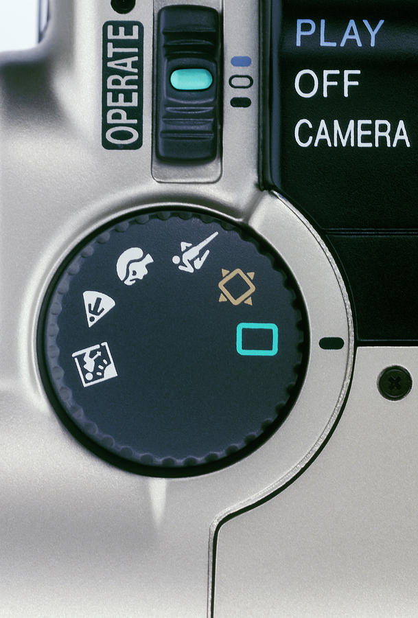 Device Photograph - Camcorder Function Dial by Ton Kinsbergen/science Photo Library