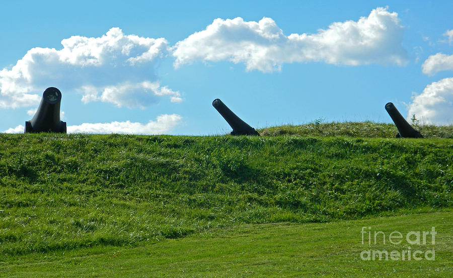 Canons At Fort McHenry Photograph by Emmy Vickers