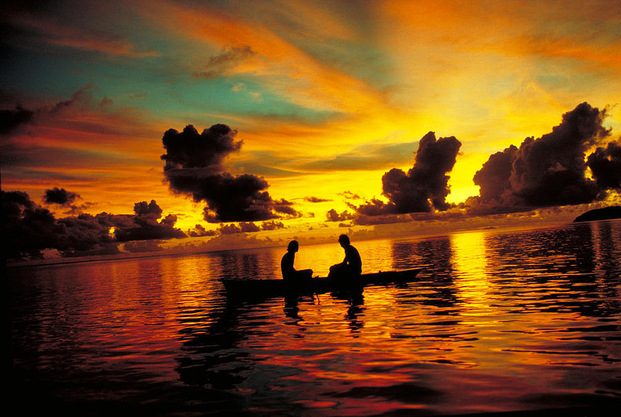 Canoeing In A Polynesian Lagoon Photograph by Robert Hernandez