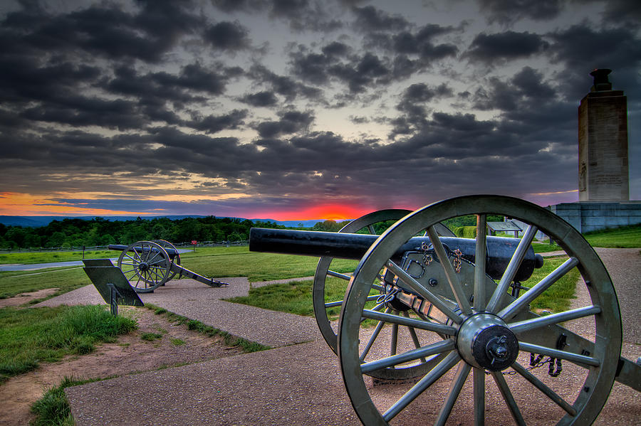Gettysburg National Park Photograph - Canon over Gettysburg by Andres Leon