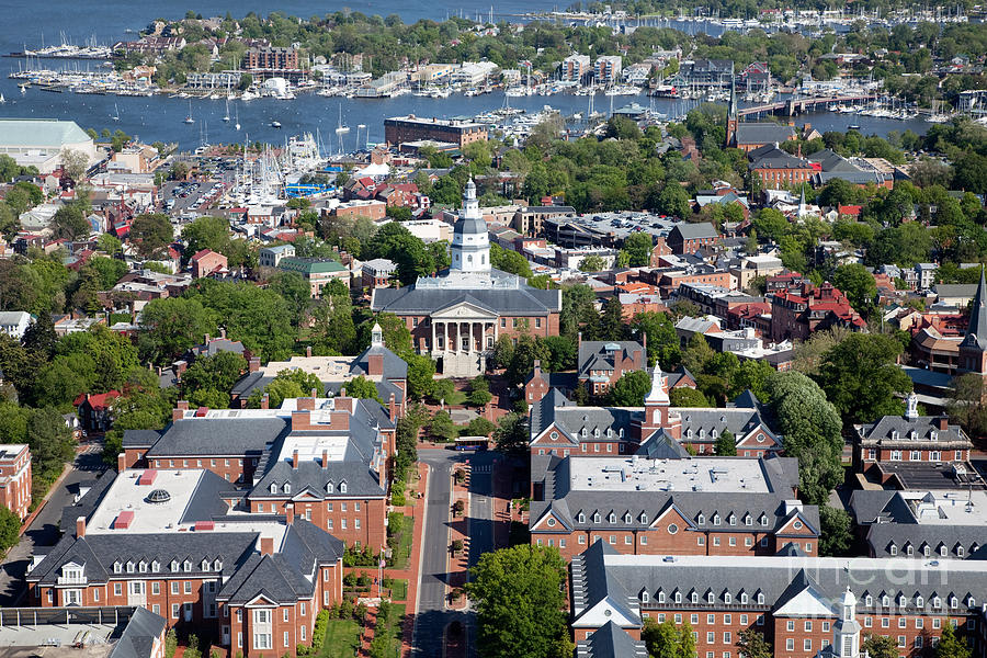 City Photograph - Capital of Maryland in Annapolis by Bill Cobb