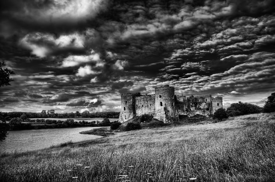 Carew Castle Pembrokeshire 3 Mono Photograph by Steve Purnell