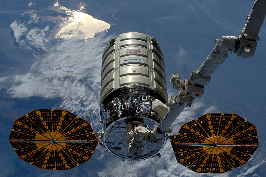 Cargo Craft Released By The Iss Photograph by Science Source
