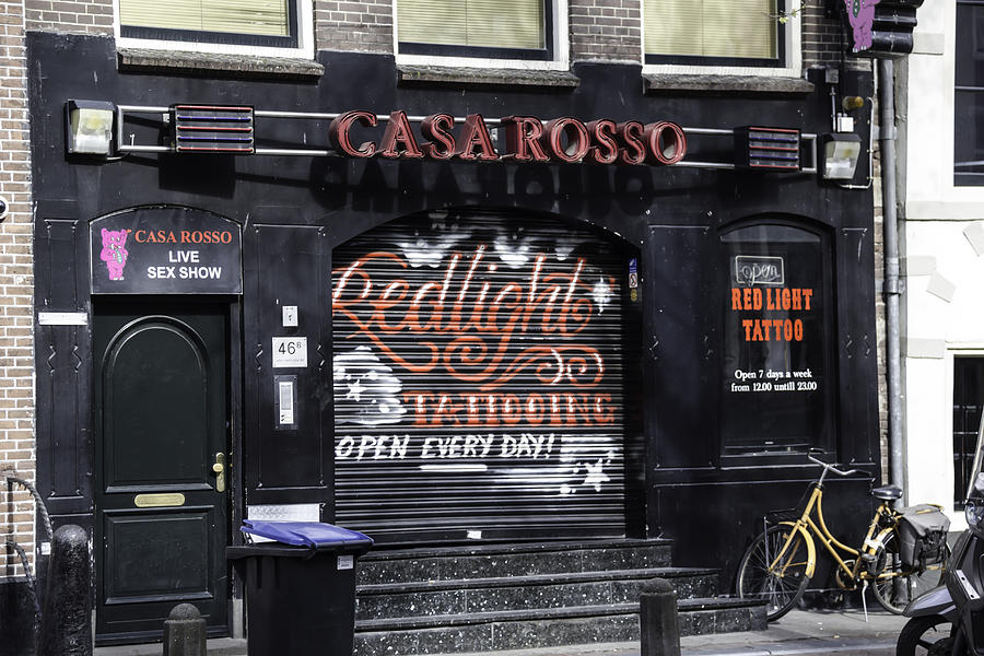 Casa Rosso Amsterdam Photograph by Teresa Mucha