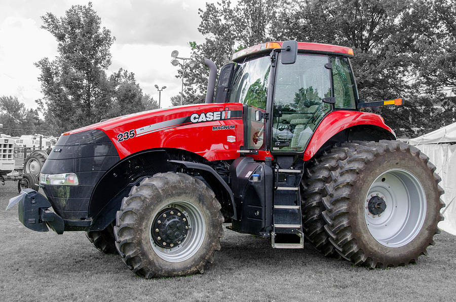Case iH Magnum 235 Photograph by Guy Whiteley