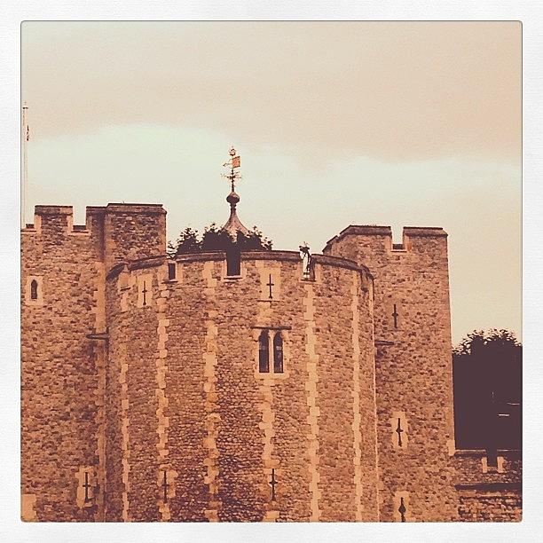 Castle Photograph - #castle #toweroflondon #london by Sydney Grossman