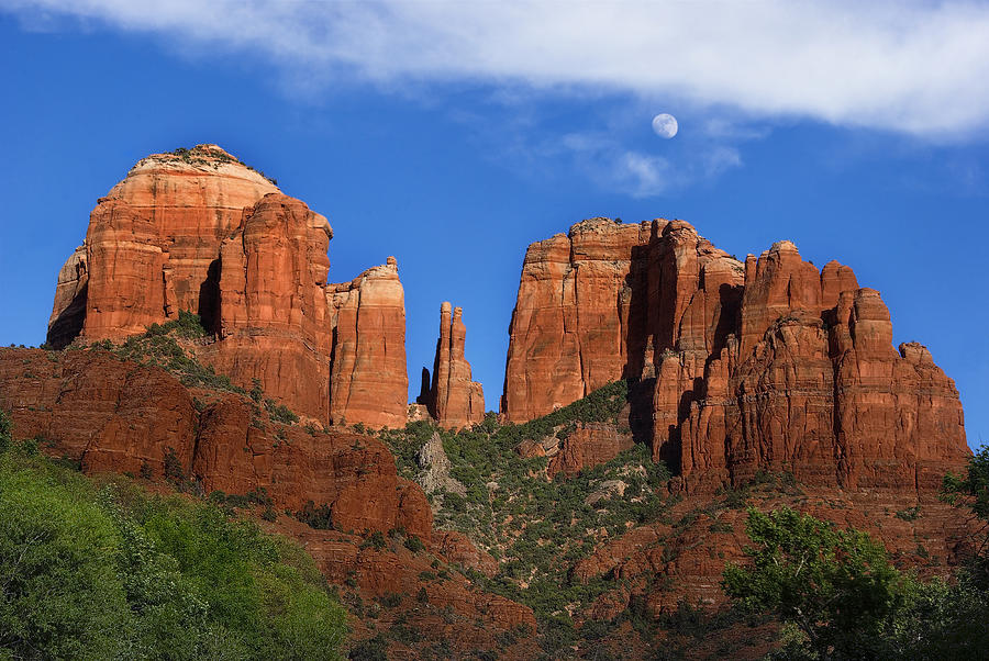 Cathedral Rock Moon Rise Color Photograph by Dave Dilli